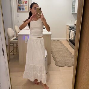 Brandy Melville White Tiered Maxi Skirt - Eyelet Tiered - Summer/Coastal